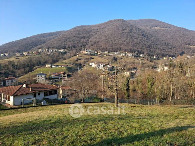 Terreno edificabile in residenziale in Via Lunga