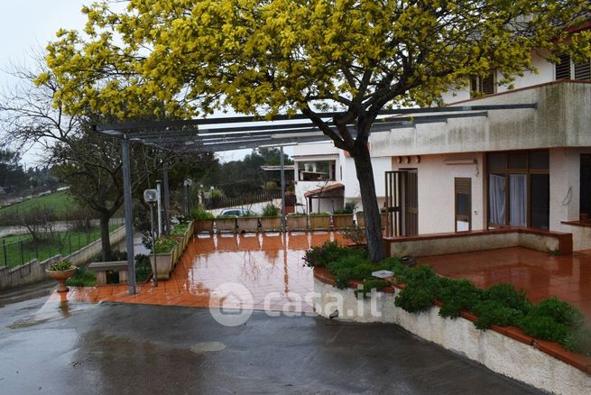 Villetta a schiera in residenziale in Strada Franzullo II G
