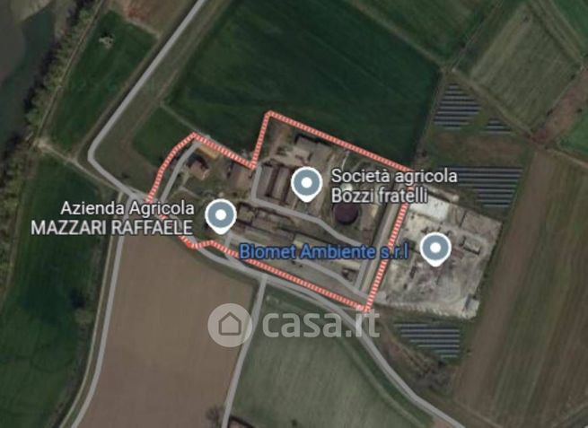 Capannone in commerciale in Strada Senza Nome
