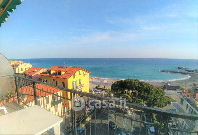Appartamento in residenziale in Via Cesare Battisti 18