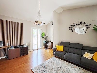 Casa indipendente in residenziale in Via Livorno