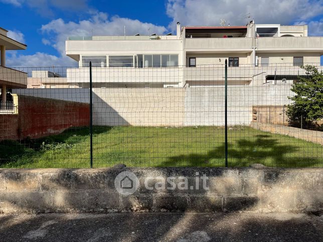 Terreno edificabile in residenziale in Via San Michele Salentino 48