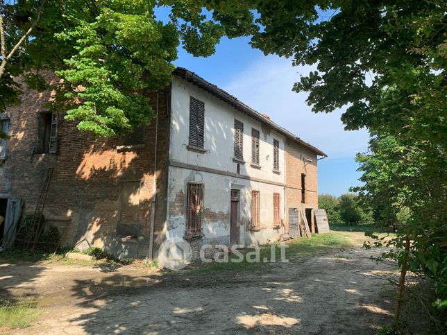 Rustico/casale in residenziale in Via Abbadesse 6