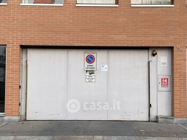 Garage/posto auto in residenziale in Via Villa Glori