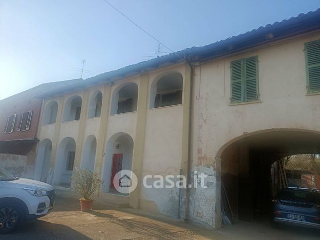 Rustico/casale in residenziale in Frazione Casabianca