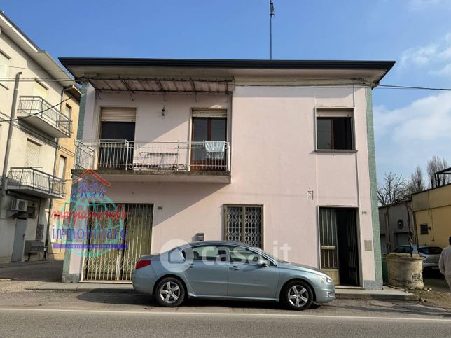 Villa in residenziale in Via Bondenese 284