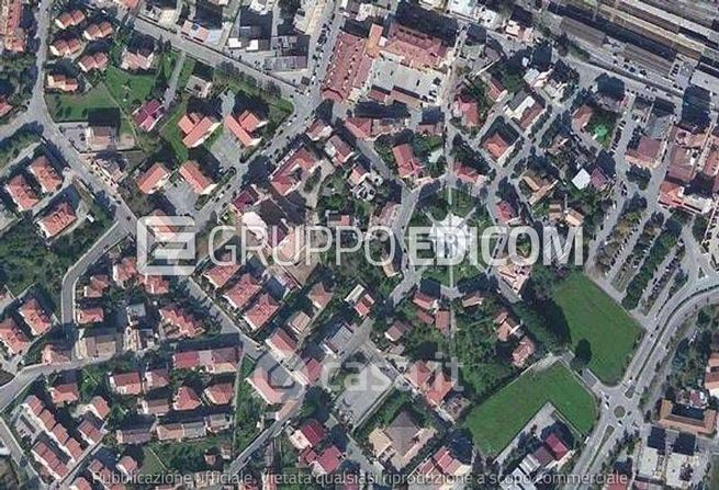 Terreno agricolo in commerciale in Via Rocco Scotellaro