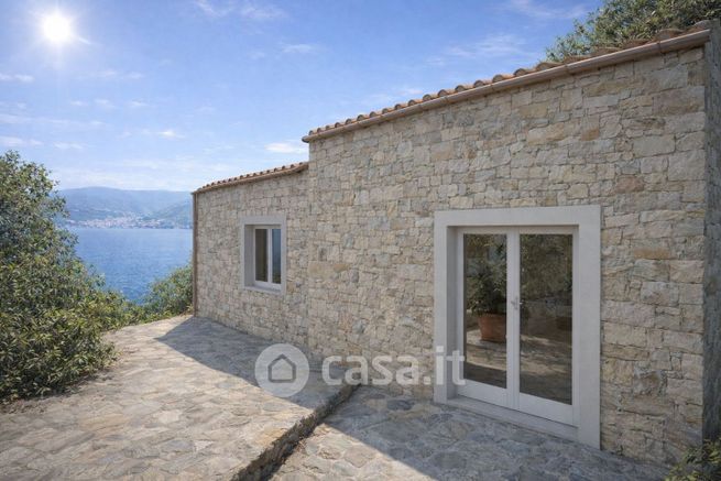 Rustico/casale in residenziale in 