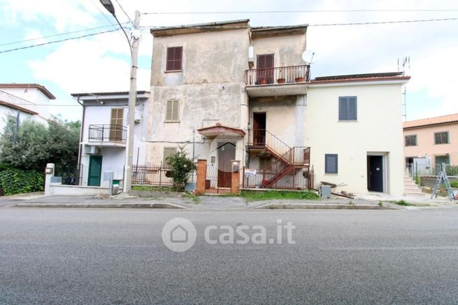 Appartamento in residenziale in Via Salaria Vecchia 63