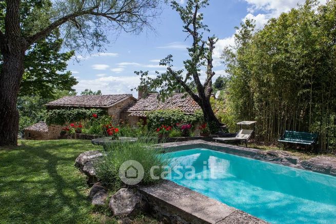 Rustico/casale in residenziale in 