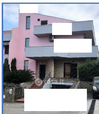 Casa indipendente in residenziale in Via Luigi Cardone 109