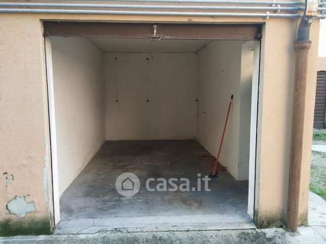 Garage/posto auto in residenziale in 