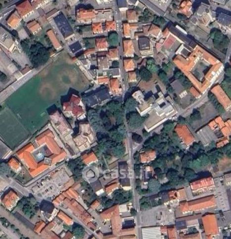 Ufficio in commerciale in Via Fiume
