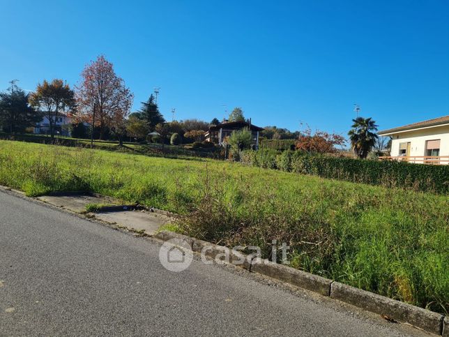 Terreno edificabile in residenziale in 