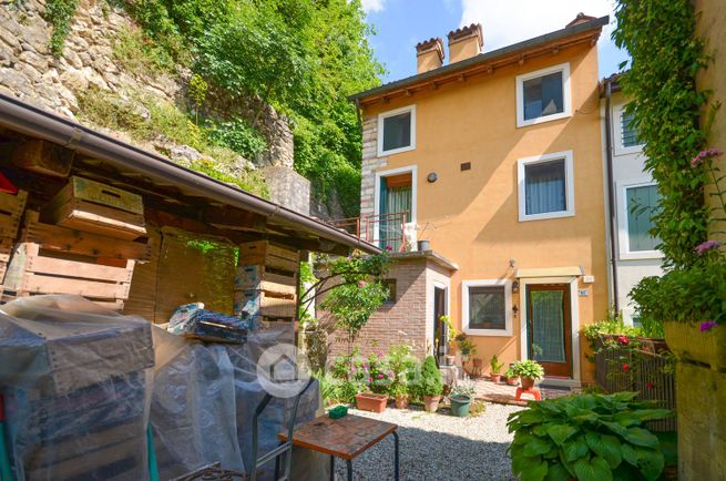 Villetta a schiera in residenziale in Via Valdimolino