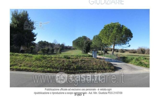 Terreno agricolo in commerciale in Via B. Cellini