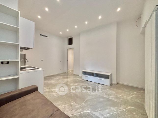 Appartamento in residenziale in Via Melchiorre Delfico 26