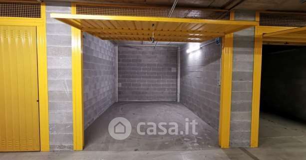 Garage/posto auto in residenziale in Via Carlo Imbonati