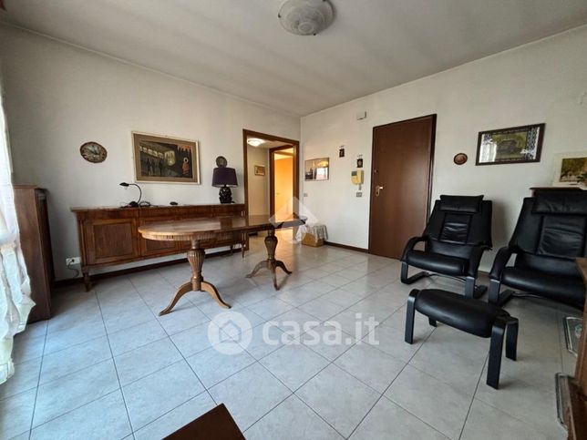 Appartamento in residenziale in Via Domenico Francesco Cecati