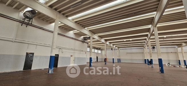 Capannone in commerciale in Via Sant'Antonio