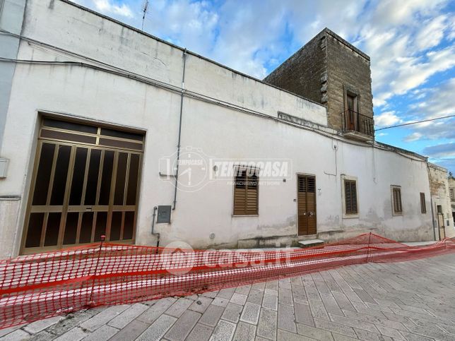 Casa indipendente in residenziale in Via Crocifisso 50