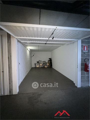 Box/posto auto in residenziale in 