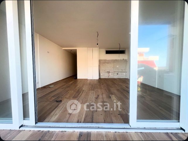 Appartamento in residenziale in Via Ottavio Adami 86