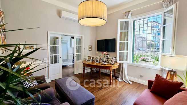 Villetta a schiera in residenziale in Via del Malcantone 8