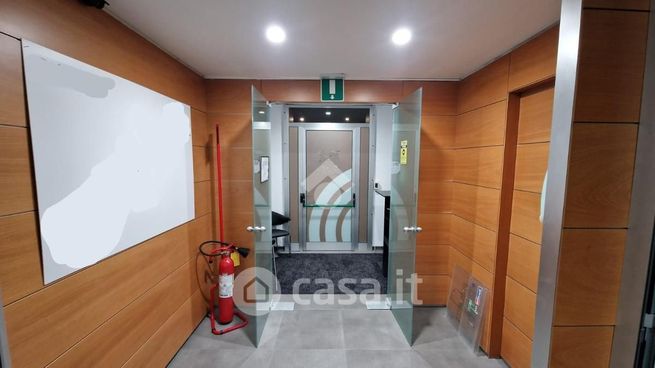 Ufficio in commerciale in Corso Trapani 16
