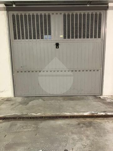 Garage/posto auto in residenziale in Via Italo Piccagli 11