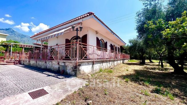 Casa indipendente in residenziale in Via Rotabile 50