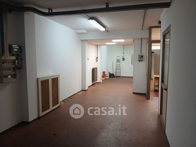 Box/posto auto in residenziale in Via Lorenzo Viani 118