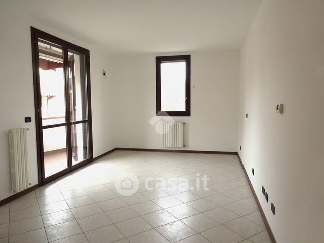 Appartamento in residenziale in Via Giovanni Briosi