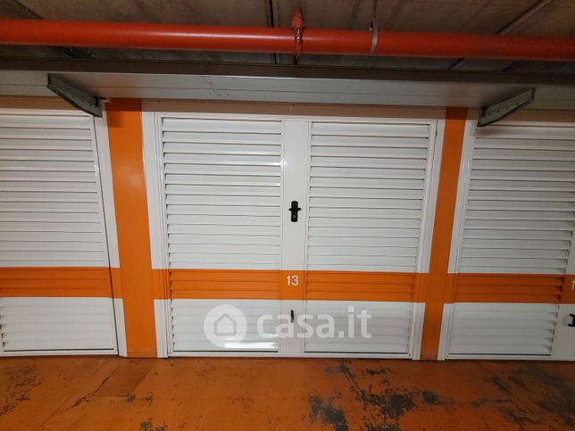 Garage/posto auto in residenziale in Via Giulio Romano 14