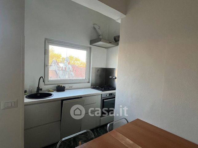 Appartamento in residenziale in Viale Emilio Caldara 32