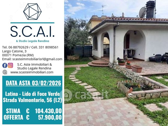 Casa bi/trifamiliare in residenziale in Strada Valmontorio 56