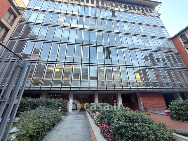 Ufficio in commerciale in Via Fieno 3