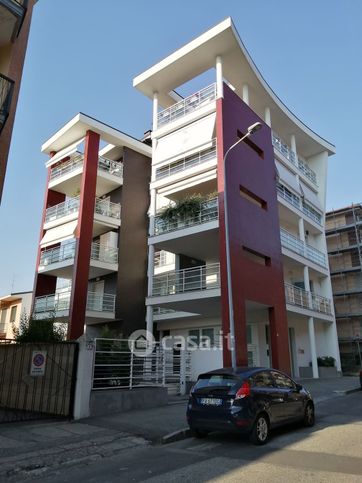 Ufficio in commerciale in Via Guido Boggiani 7