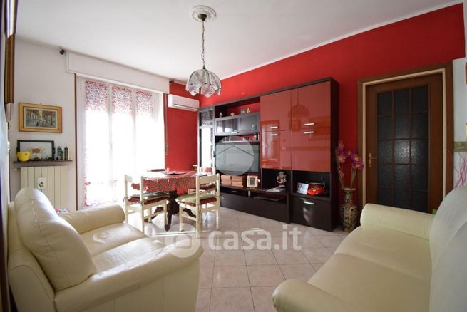 Appartamento in residenziale in Via Monte Grappa