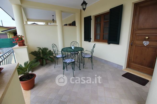 Villetta a schiera in residenziale in