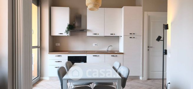 Appartamento in residenziale in Via Sporting Mirasole 12