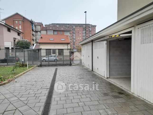 Garage/posto auto in residenziale in Via Vistrorio 51