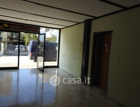 Ufficio in commerciale in Via Giuseppe di Vittorio 12