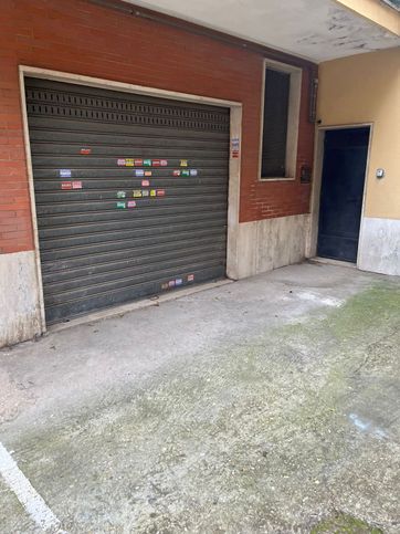 Garage/posto auto in residenziale in Via Monte San Savino 42