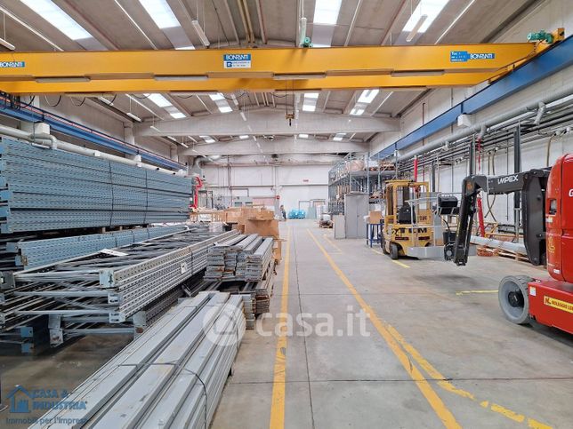 Capannone in commerciale in Via Bruno Buozzi