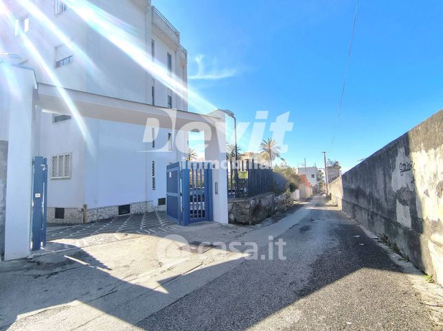 Box/posto auto in residenziale in Vicolo Favorita
