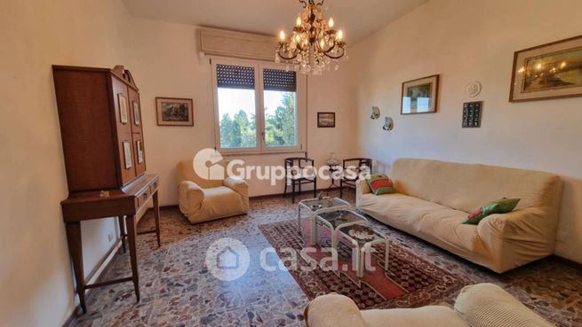 Appartamento in residenziale in Via Cerano 12