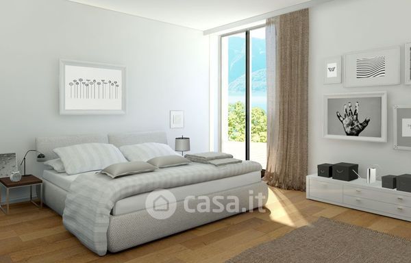 Casa bi/trifamiliare in residenziale in 