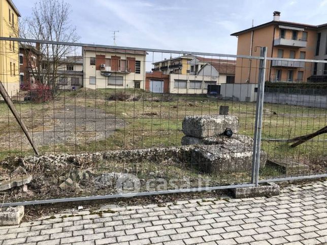 Terreno edificabile in residenziale in Via Vittorio Veneto