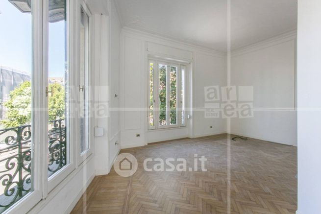 Ufficio in commerciale in Via Boncompagni